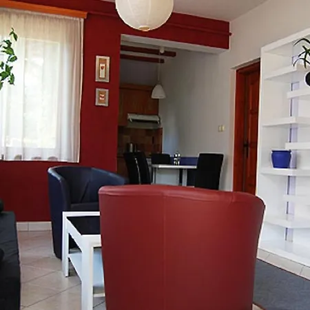 Apartment- Andrew 1 *
