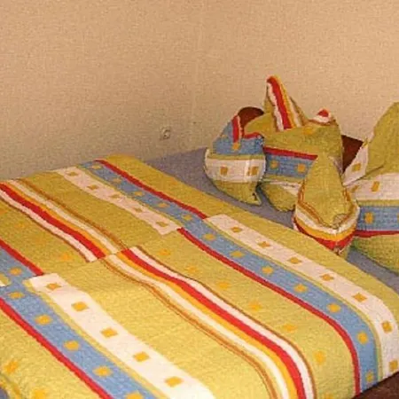 דירה Apartment- Andrew 1