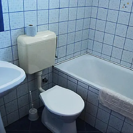 Apartment- Andrew 1 *