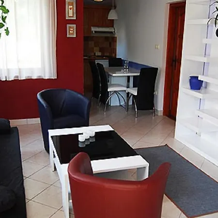Apartment- Andrew 1 דירה *
